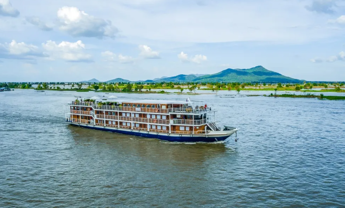 Imagen de Crucero Fluvial Croisieurope navegando por El Mekong